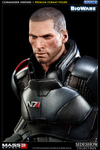 Commander Shepard Premium Format Figure (Mass Effect 3)