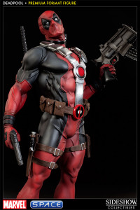 Deadpool Premium Format Figure (Marvel)