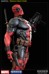 Deadpool Premium Format Figure (Marvel)