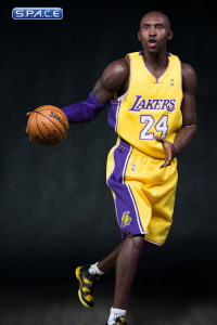 1/6 Scale Kobe Bryant Real Masterpiece (NBA Collection)
