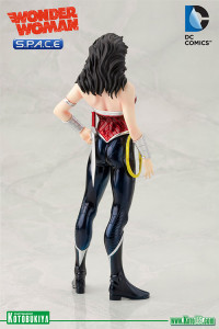 1/10 Scale Wonder Woman The New 52 ARTFXPlus Model Kit (DC Comics)