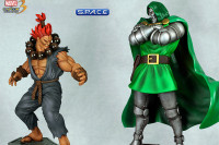 1/4 Scale Dr. Doom vs. Akuma Statuen (Marvel vs. Capcom 3)