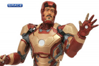 Iron Man Mark XLII Armor from Iron Man 3 (Marvel Select)