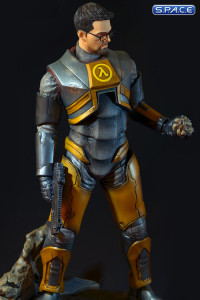 1/4 Scale Gordon Freeman Exclusive Statue (Half-Life 2)