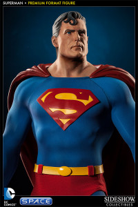 Superman Premium Format Figure (DC Comics)