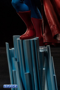 Superman Premium Format Figure (DC Comics)