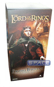 Frodo Baggins Premium Format Figure (Lord of the Rings)