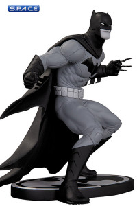 Batman Statue by Greg Capullo (Batman Black and White)