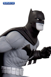 Batman Statue by Greg Capullo (Batman Black and White)