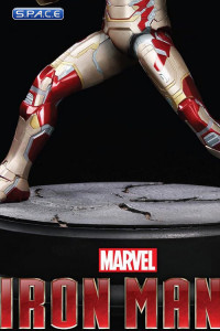 1/9 Iron Man Mark XLII (42) PVC Model Kit - Action Hero Vignettes (Iron Man 3)