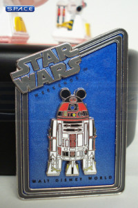 R2-MK Star Wars Disney Statue (Theme Park Exclusive)