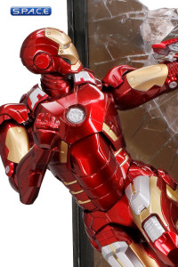 1/9 Scale Iron Man Mark VII Combat PVC Model Kit - Action Hero Vignettes (The Avengers)