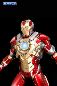 1/9 Scale Iron Man Mark XVII Heartbreaker Armor PVC Model Kit - Action Hero Vignettes (Iron Man 3)