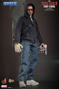 1/6 Scale Tony Stark - The Mechanic Movie Masterpiece MMS209 (Iron Man 3)