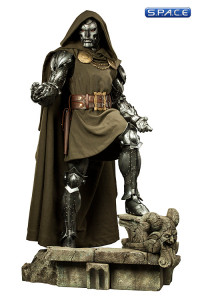 Doctor Doom Legendary Scale Figure (Marvel)