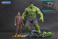 1/6 Scale Bruce Banner and Hulk Premium Edition Movie Masterpiece MMS230 (The Avengers)