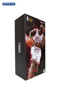 1/6 Scale Michael Jordan - Home Edition Real Masterpiece (NBA Collection)