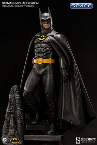 Batman Premium Format Figure (Michael Keaton 1989 Batman Film Version)