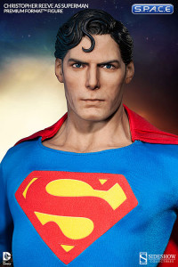 Superman Premium Format Figure (Superman)