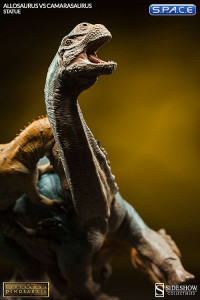 Allosaurus vs. Camarasaurus Statue (Dinosauria)