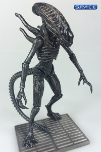 1/18 Scale Xenomorph Soldier  (Aliens: Colonial Marines)