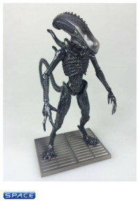 1/18 Scale Xenomorph Lurker  (Aliens: Colonial Marines)